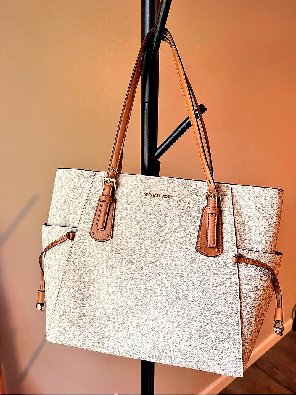 Michael Kors Signature Logo Tote Bag – Vanilla/Acorn + Dust Bag